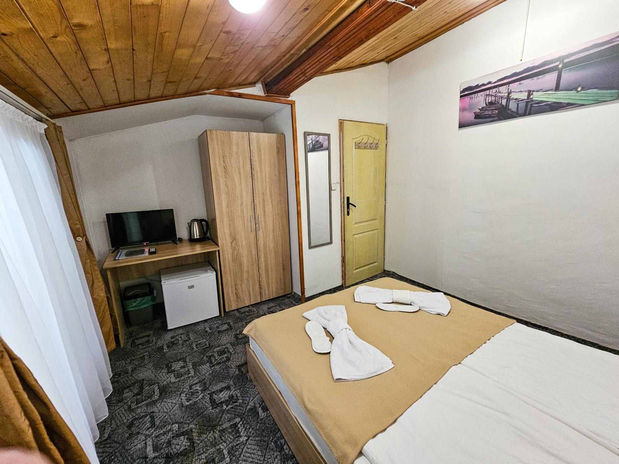 Guest Rooms- Klepalski House ボロヴェッツ エクステリア 写真